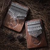 How to play the Kalimba – OcarinaKalimba