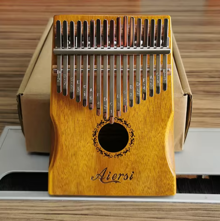 17 Keys Kalimba Light Brown Wood with Handles and Gecko Engraving